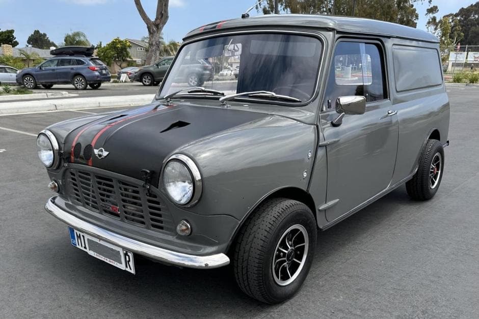 1961 Mini Mk I & Mk II sold for $20,888