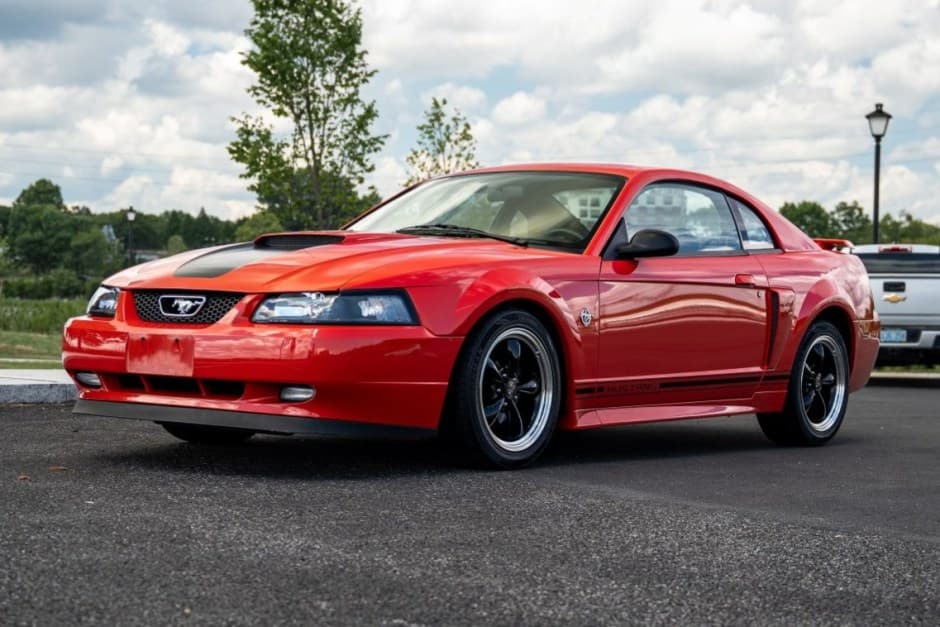 1999 Ford Mustang SN95 1994-2004 sold for $11,500