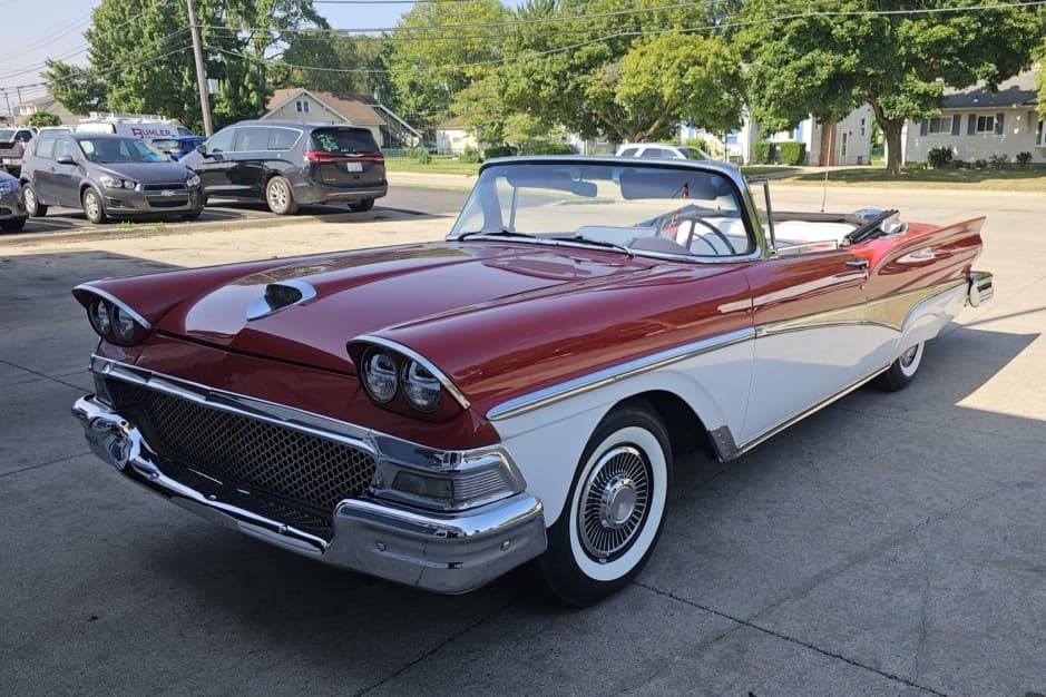 1958 Ford Fairlane sold for $14,000