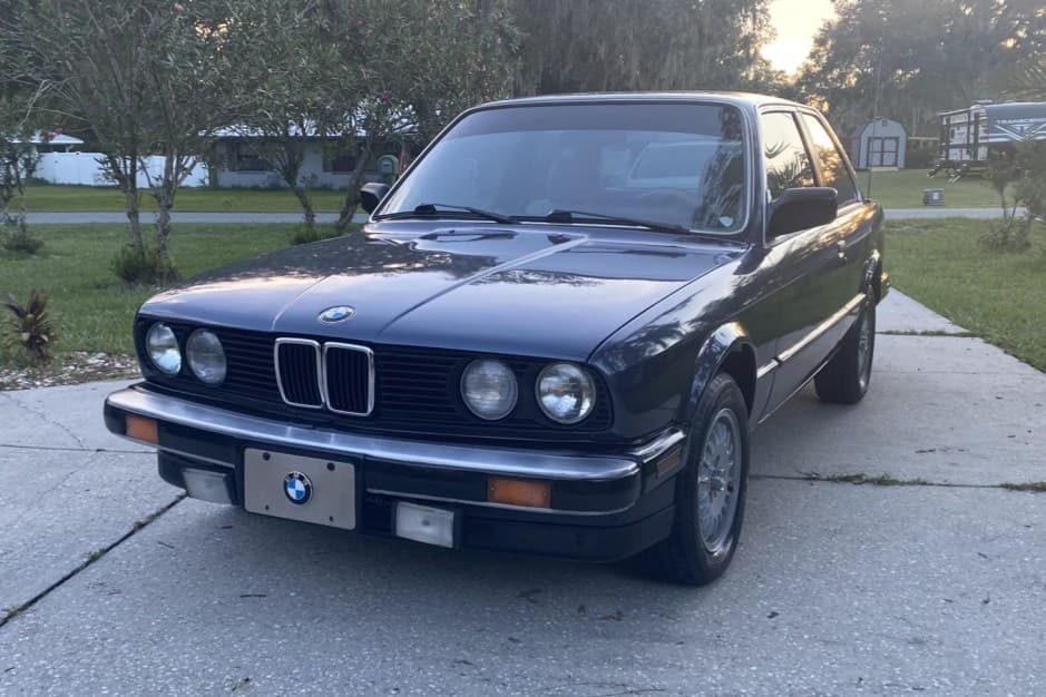 1986 BMW E30 3-Series Coupe sold for $7,300