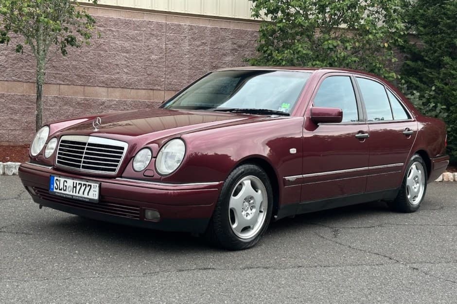 1997 Mercedes-Benz W210 E-Class sold for $10,750