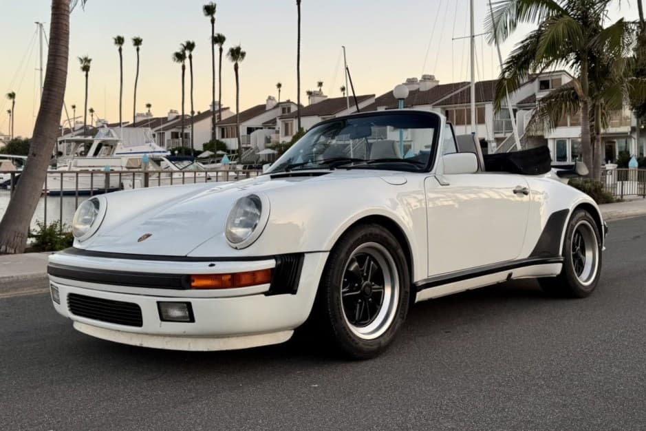 1989 Porsche 930 Turbo sold for $130,000