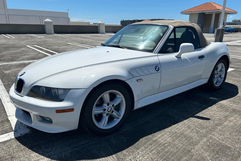 2000 BMW Z3 sold for $10,000