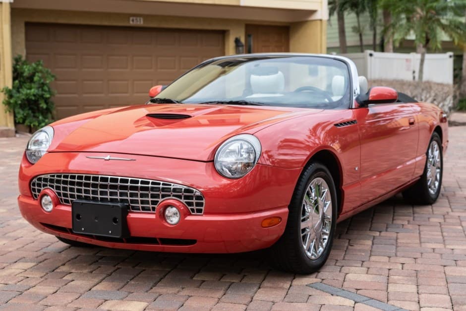 2003 Ford Thunderbird (2002-2005) sold for $25,707
