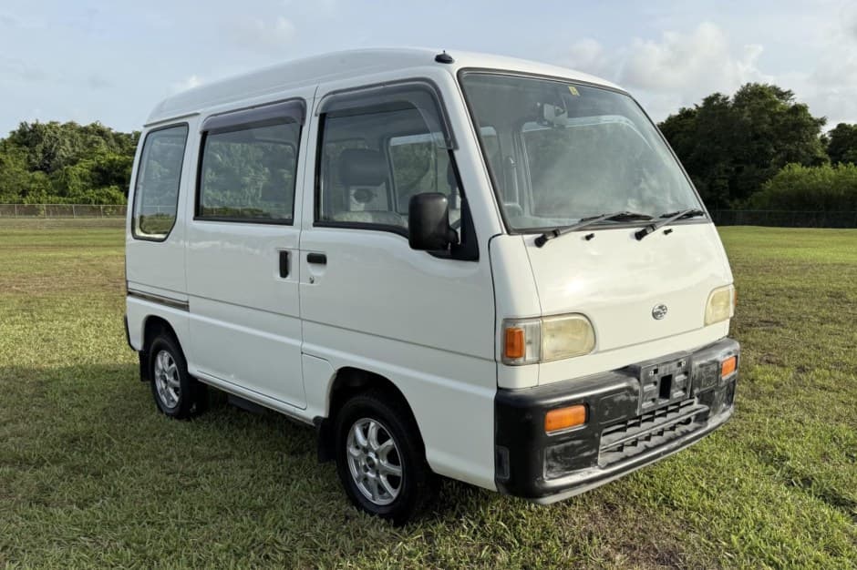 1996 Subaru Sambar sold for $8,800