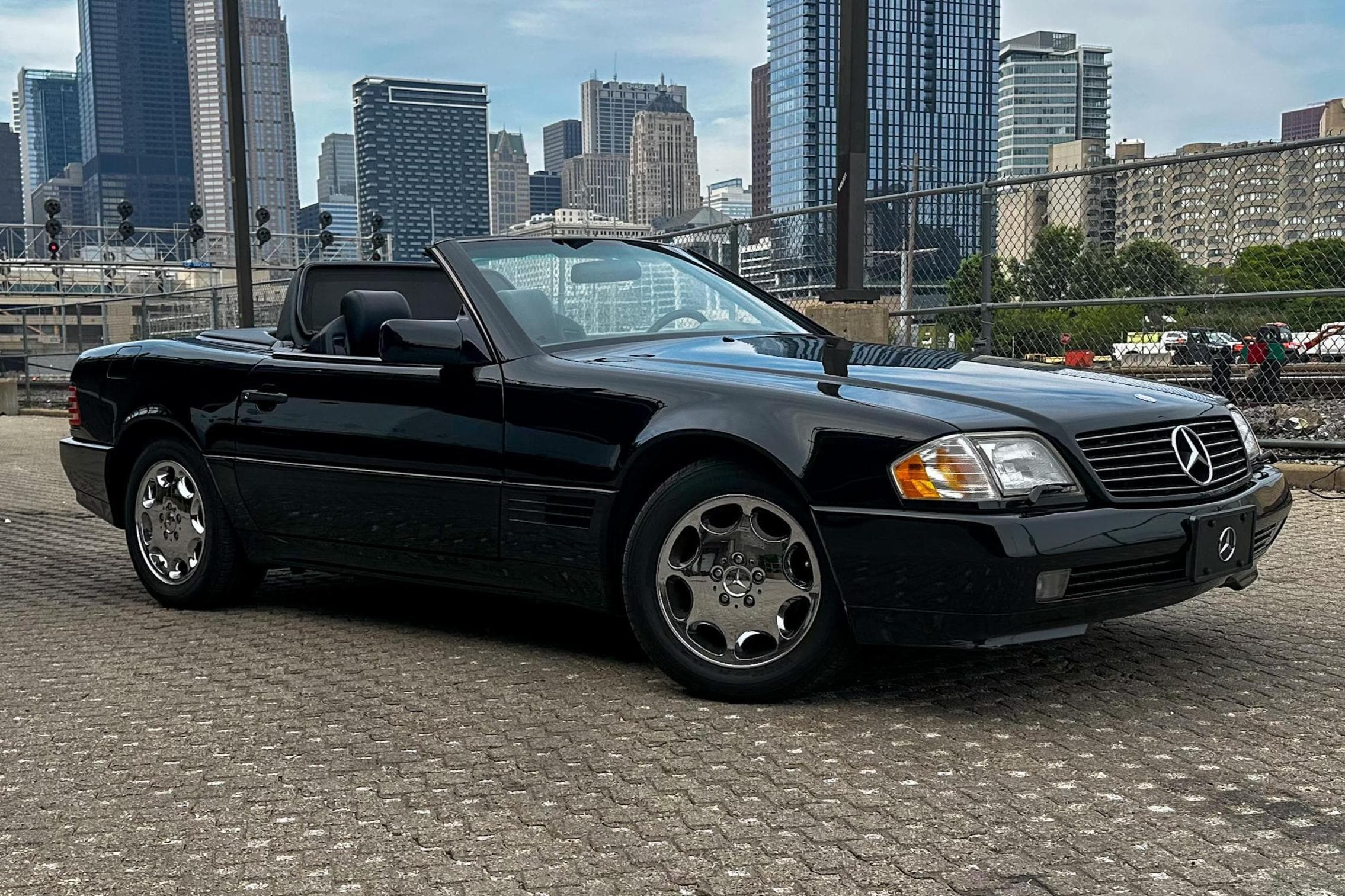 1995 Mercedes-Benz R129 SL sold for $9,969