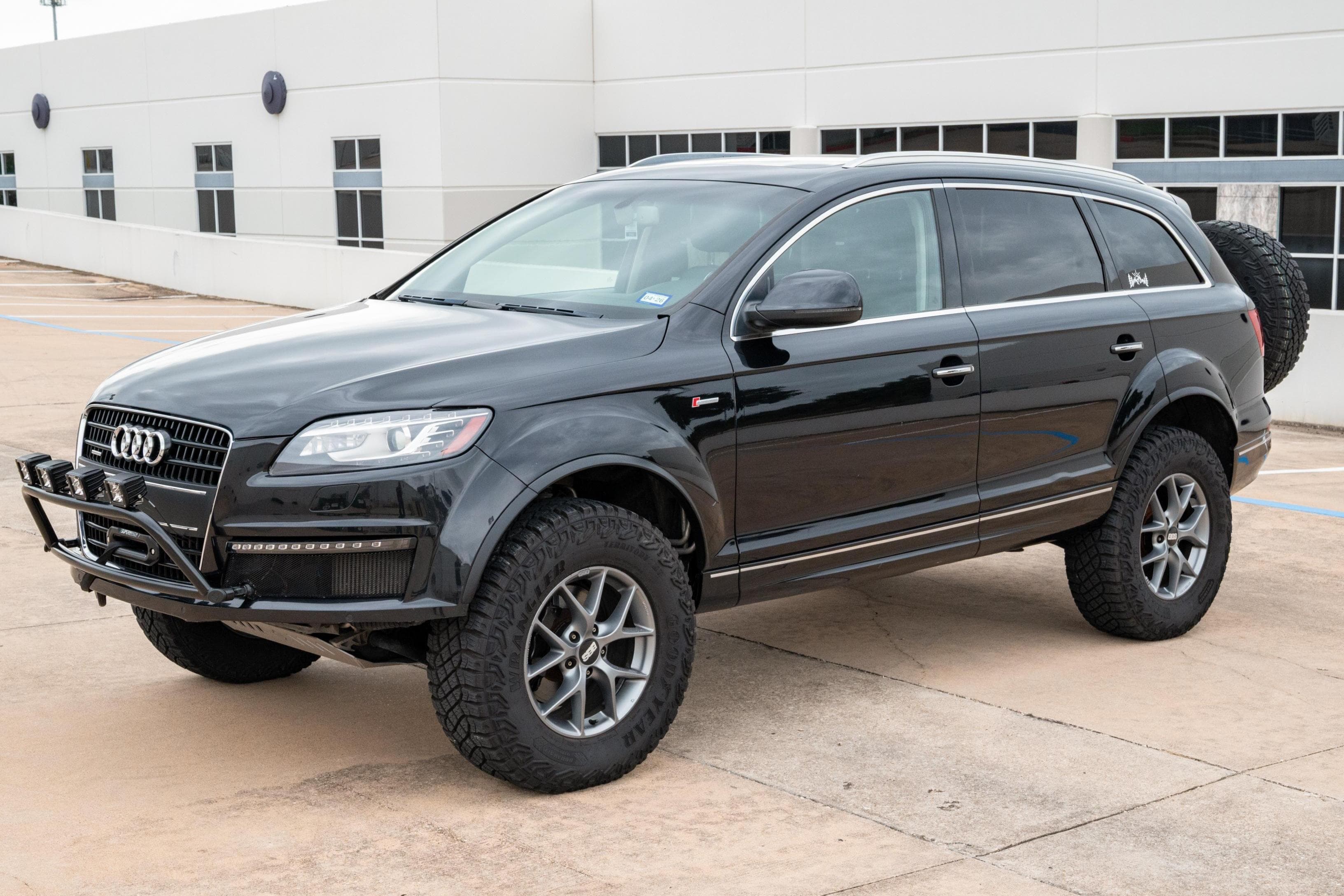 2012 Audi Q7 sold for $9,200