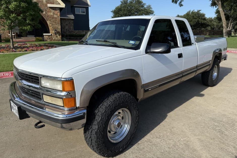 1998 Chevrolet C/K GMT400 (1988-2002) sold for $27,500