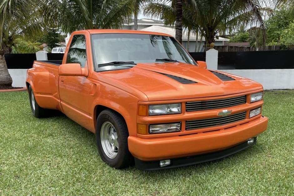 1995 Chevrolet C/K GMT400 (1988-2002) sold for $9,600