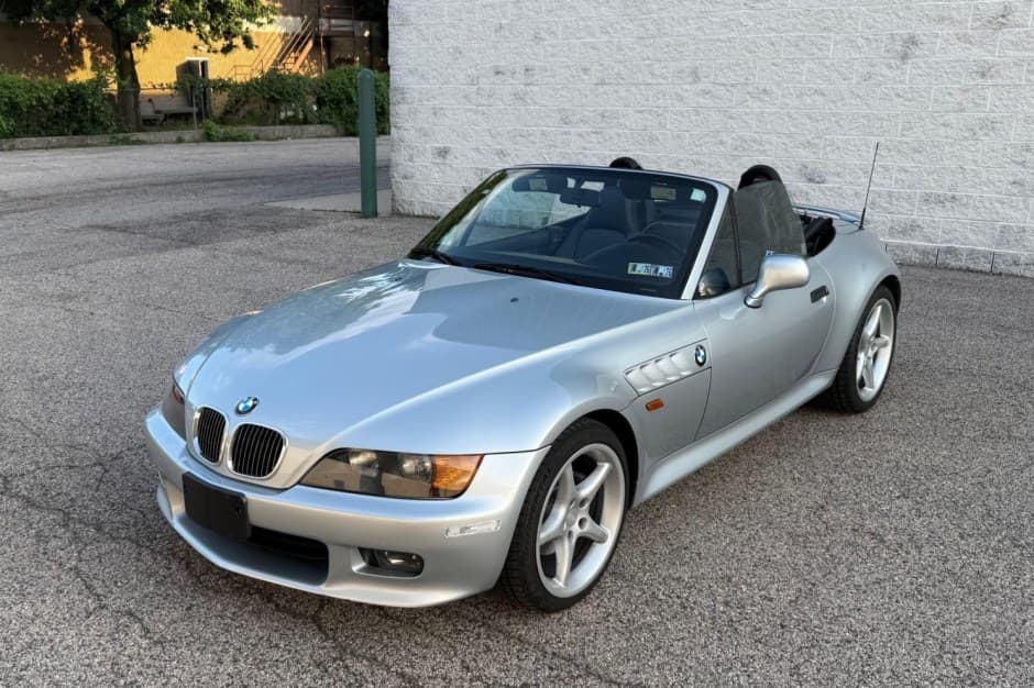 1998 BMW Z3 sold for $9,500
