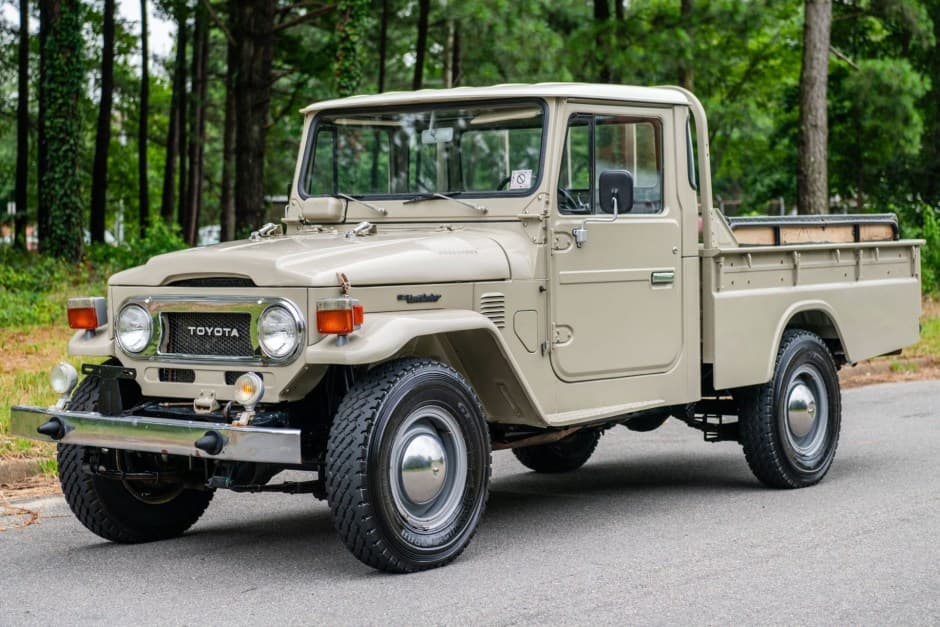 1979 Toyota Land Cruiser FJ45 sold for $16,750