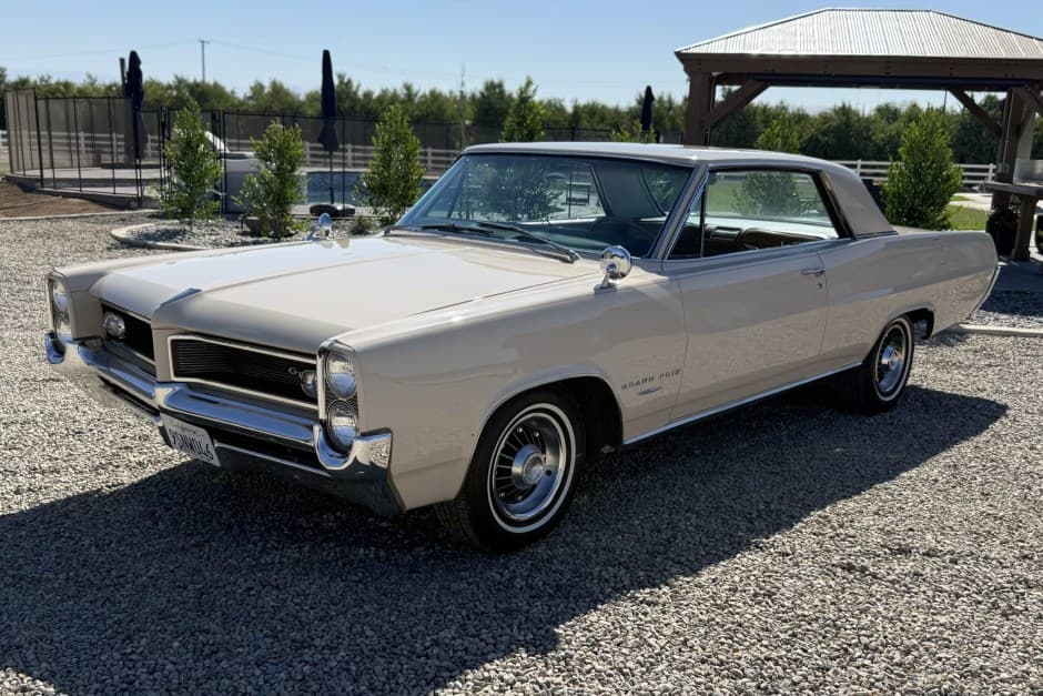 1964 Pontiac Grand Prix sold for $13,000