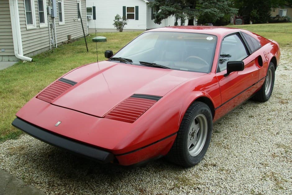 1988 Pontiac Fiero sold for $16,550