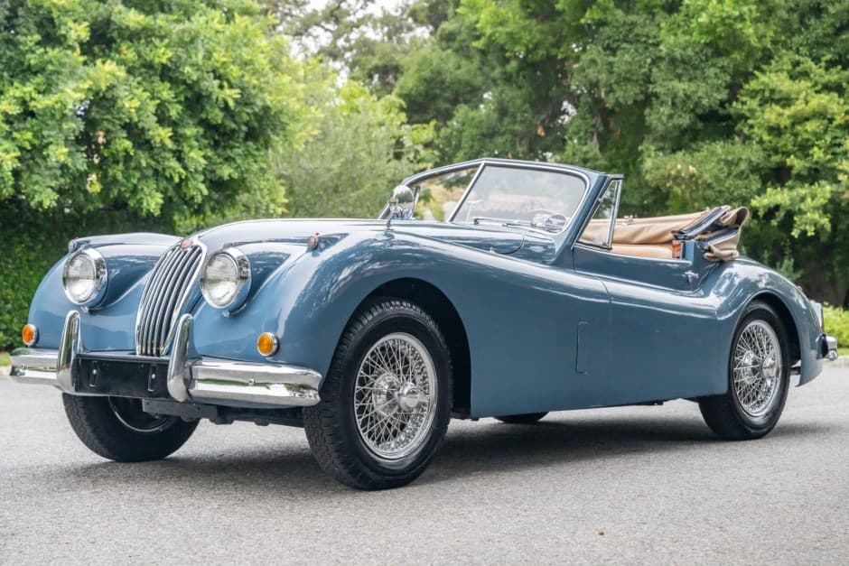 1955 Jaguar XK140 sold for $76,500