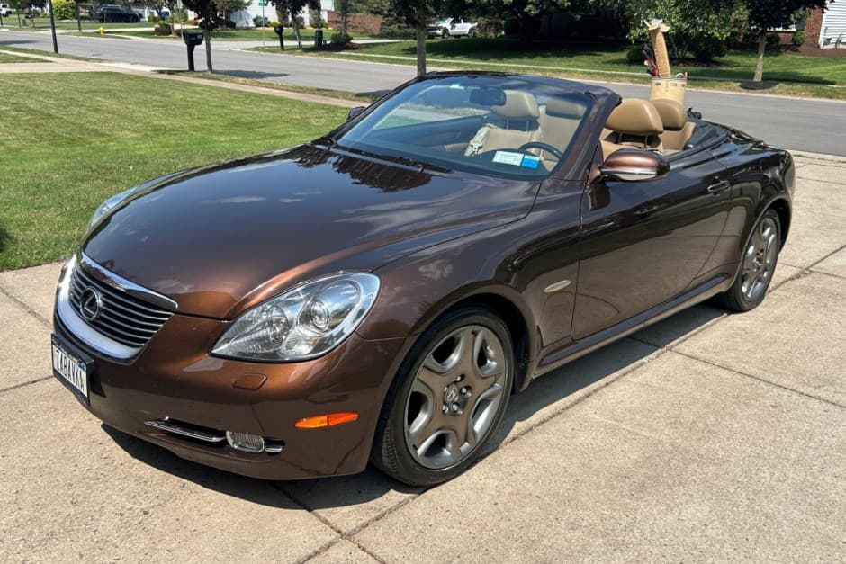 2006 Lexus SC sold for $17,680