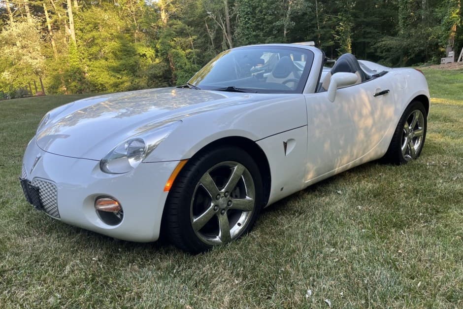 2006 Pontiac Solstice sold for $7,200