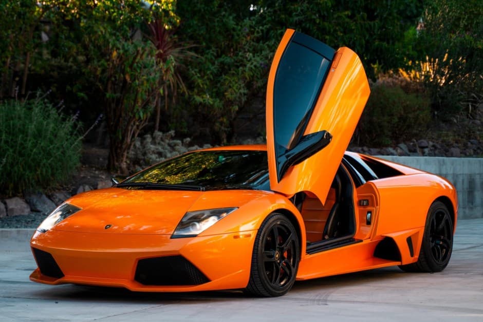 2008 Lamborghini Murciélago sold for $390,000