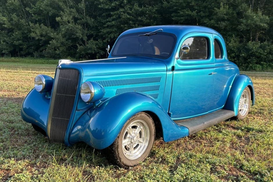 1935 Ford Hot Rod sold for $48,000