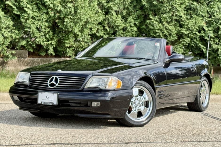 2000 Mercedes-Benz R129 SL sold for $11,450