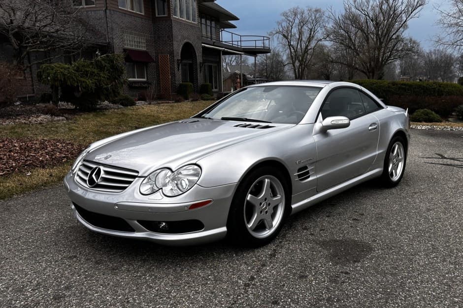 2005 Mercedes-Benz R230 SL sold for $18,500