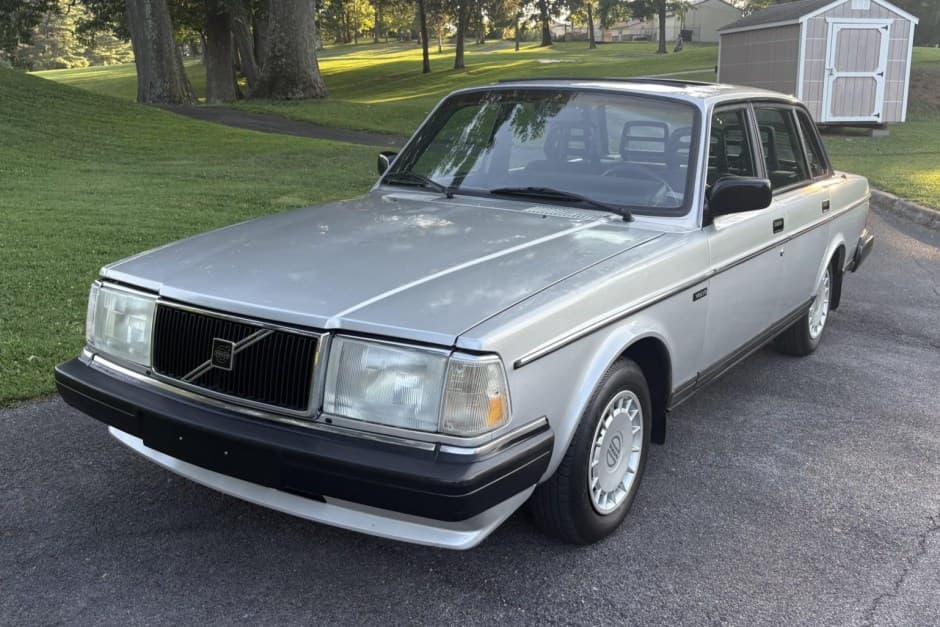 1991 Volvo 240 sold for $17,750