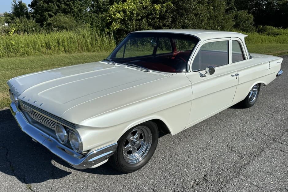 1961 Chevrolet Biscayne sold for $17,950