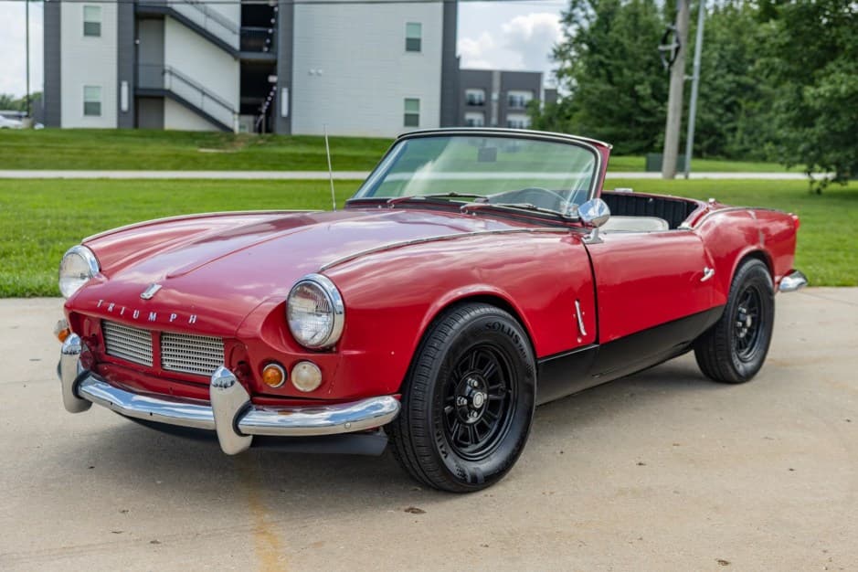 1964 Triumph Spitfire sold for $5,200