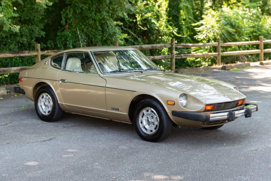 1977 Datsun 280Z sold for $22,000