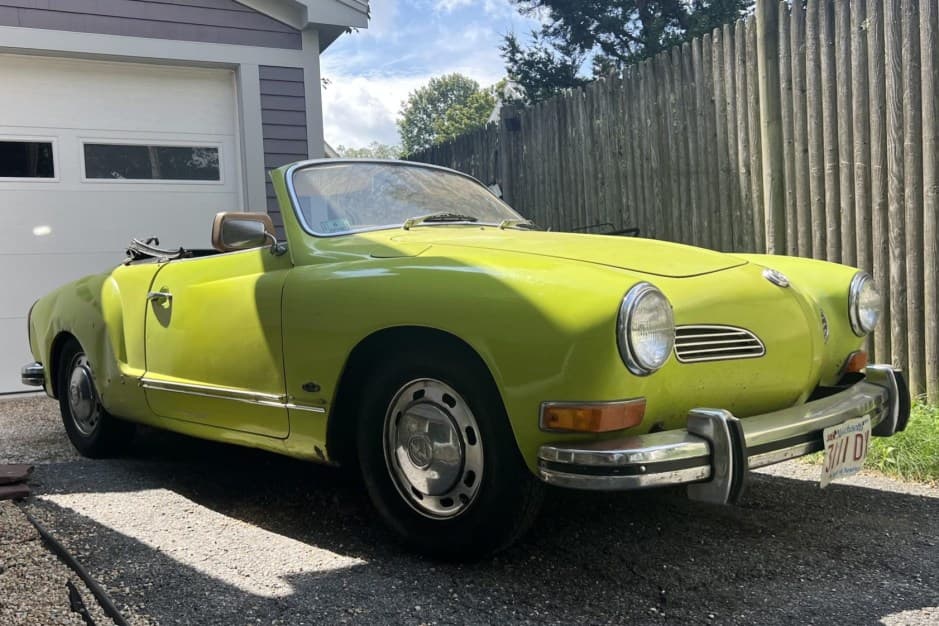 1973 Volkswagen Karmann Ghia sold for $8,600