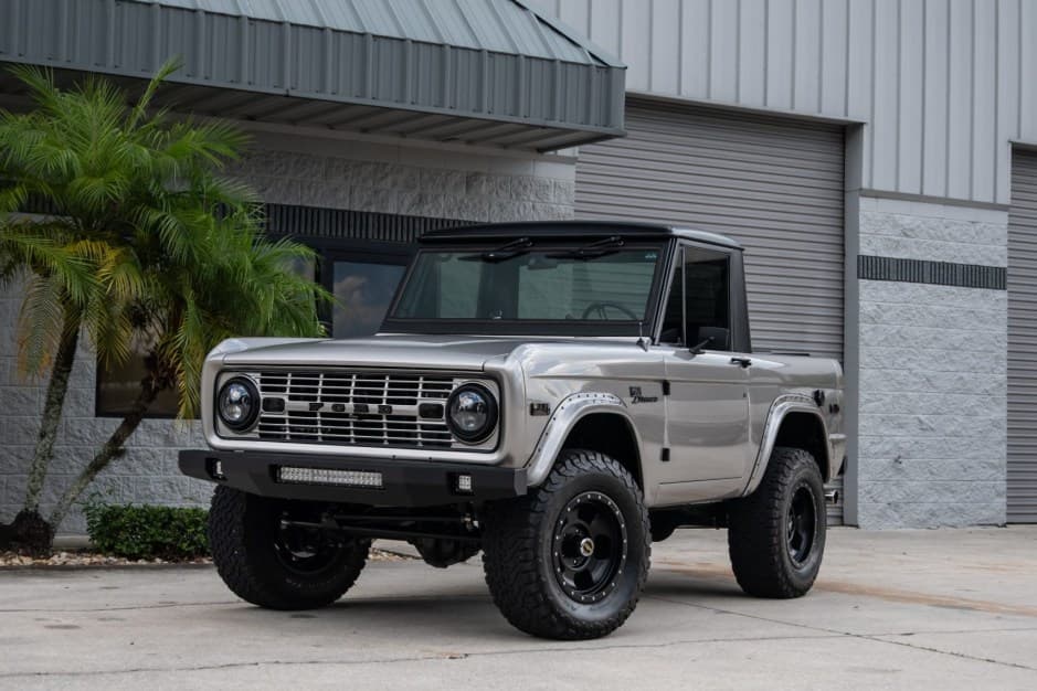 1967 Ford Bronco U13/U14/U15 1966-1977 sold for $74,000