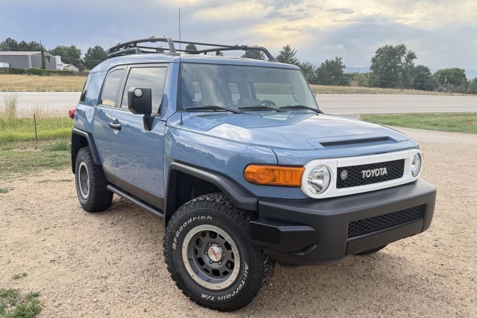 2014 Toyota FJ Cruiser sold for $49,750