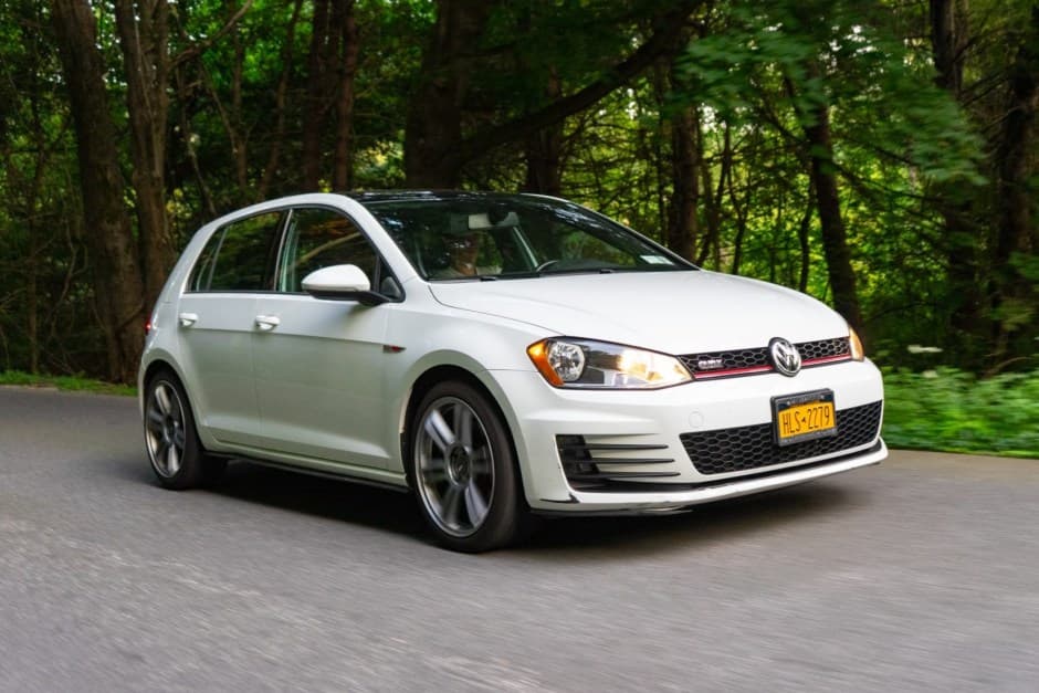 2016 Volkswagen GTI Mk7 sold for $10,600