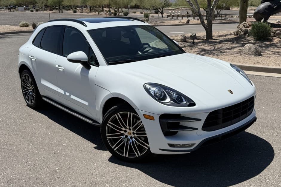 2018 Porsche Macan sold for $35,000