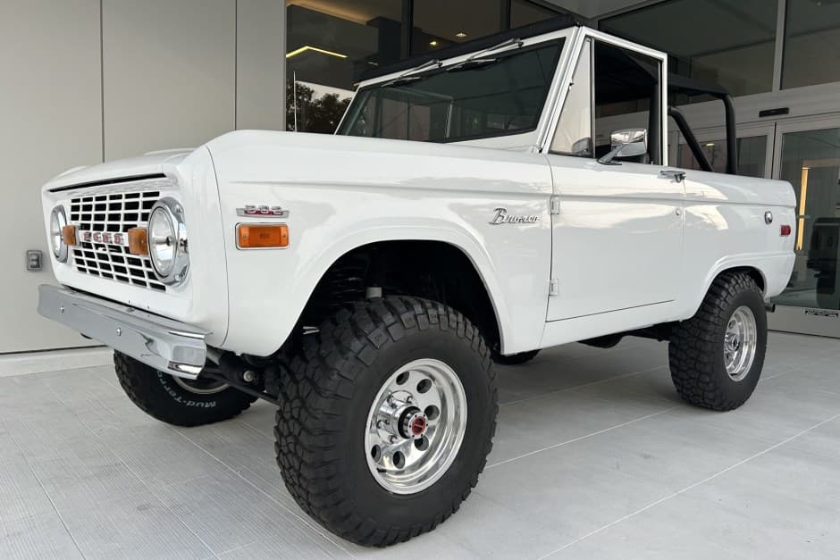 1971 Ford Bronco U13/U14/U15 1966-1977 sold for $61,000
