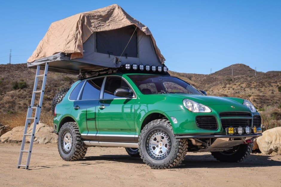 2006 Porsche 955/957 Cayenne (2003-2010) sold for $37,000