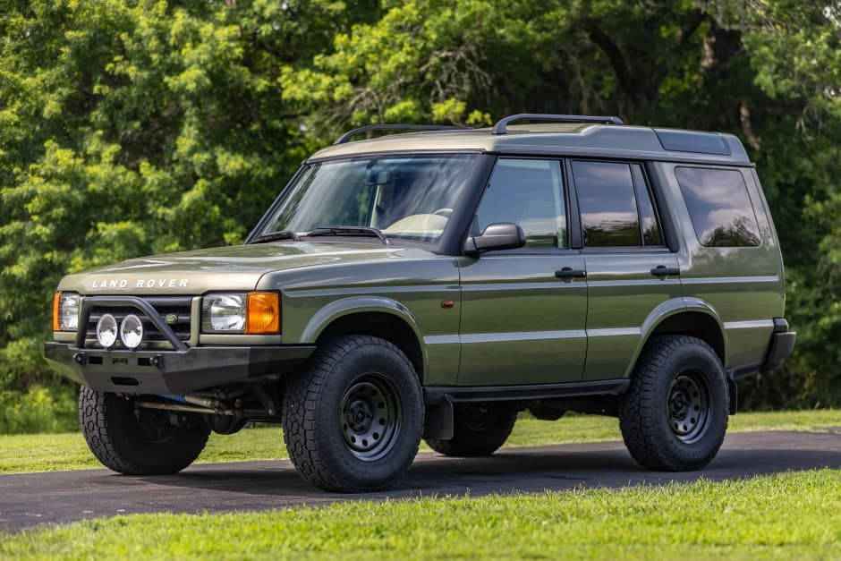 2000 Land Rover Discovery II sold for $23,750