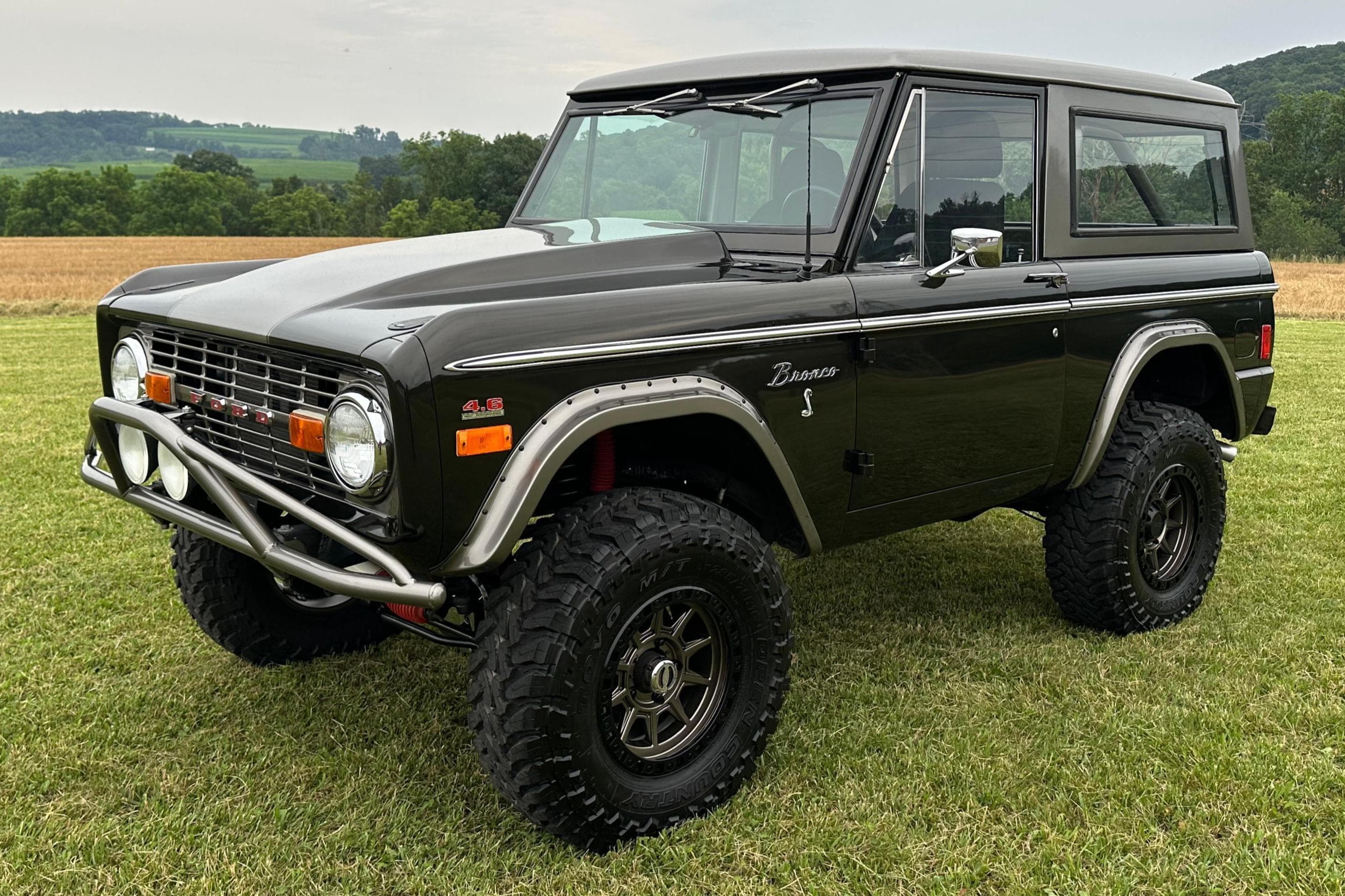 1977 Ford Bronco sold for $75,000
