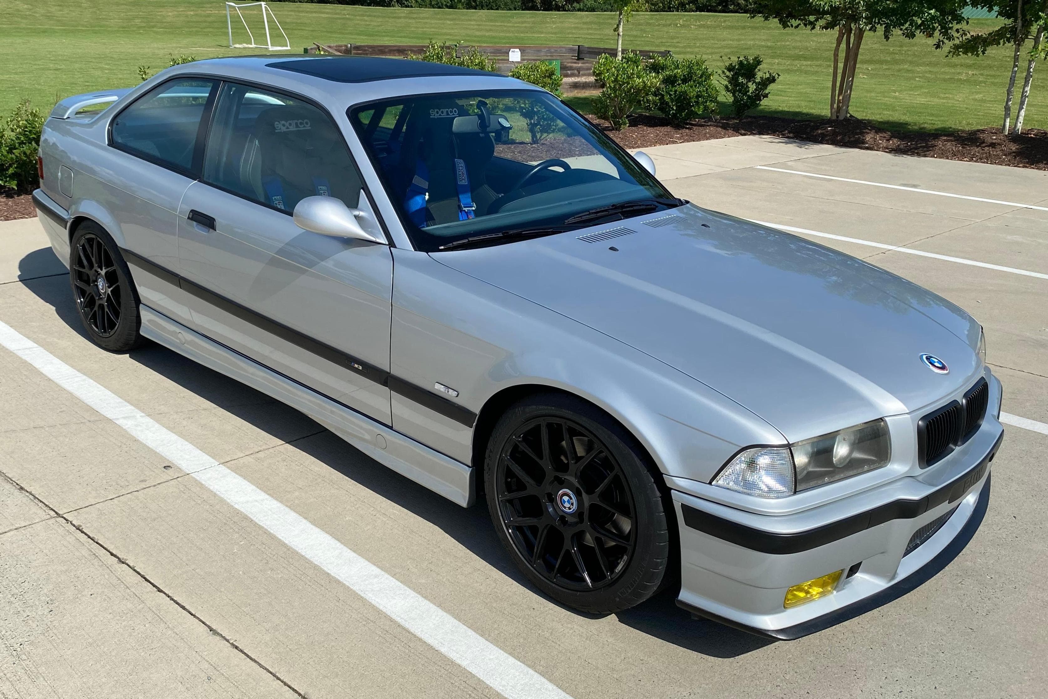 1999 BMW E36 M3 sold for $16,827