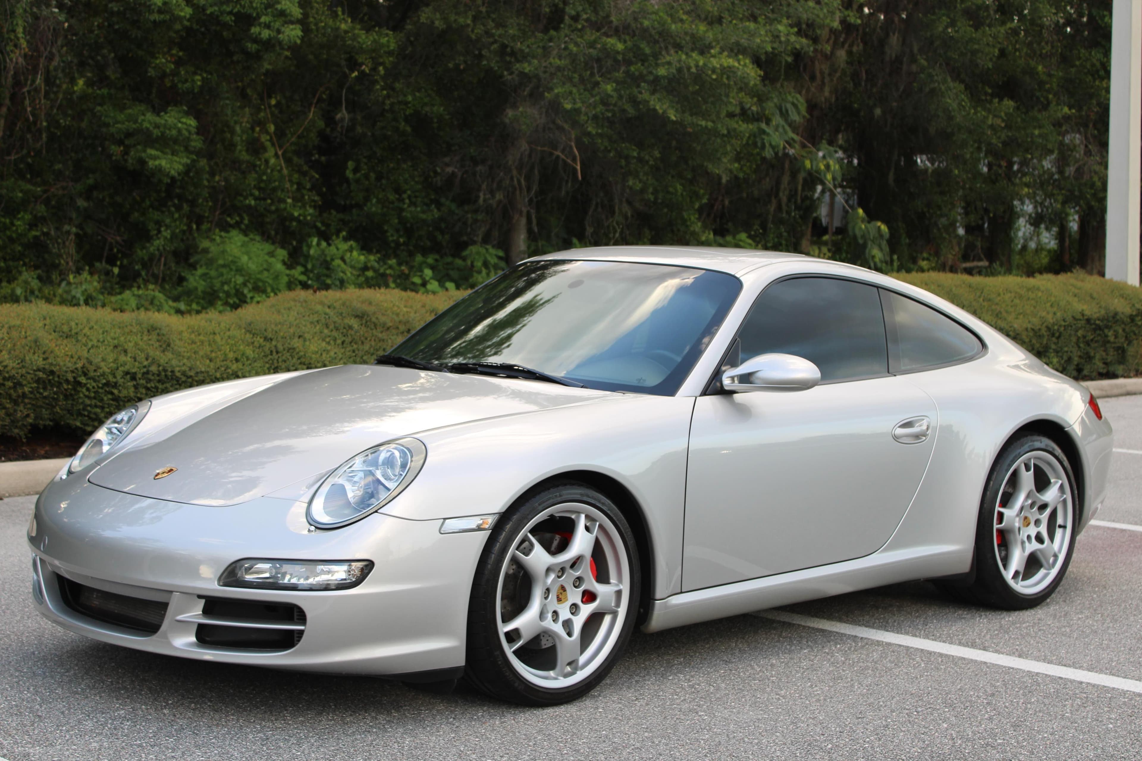 2006 Porsche 997 911 sold for $35,000