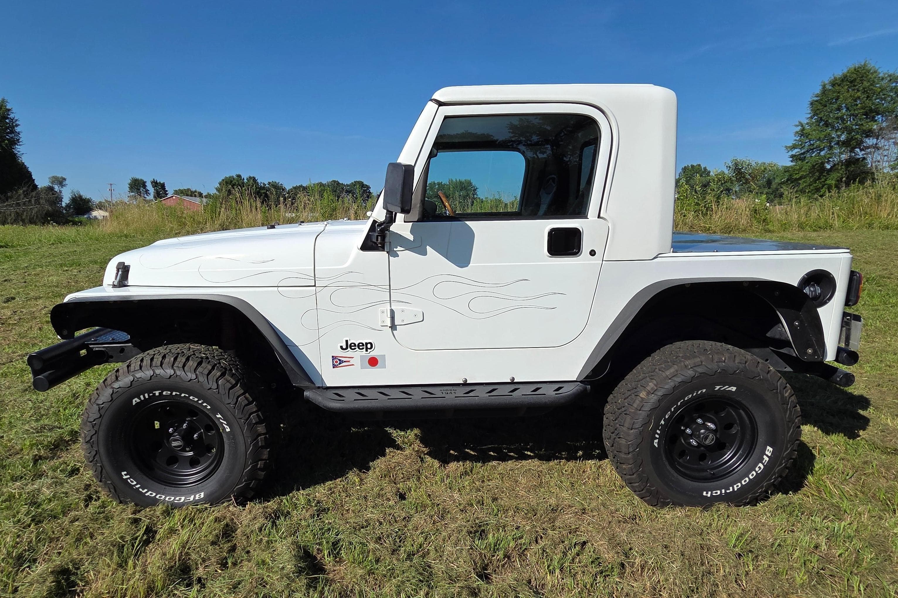 1998 Jeep Wrangler sold for $9,100