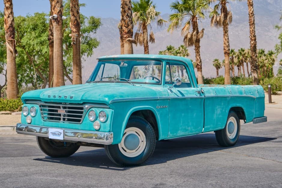 1962 Dodge D-Series (1961-1965) sold for $7,500