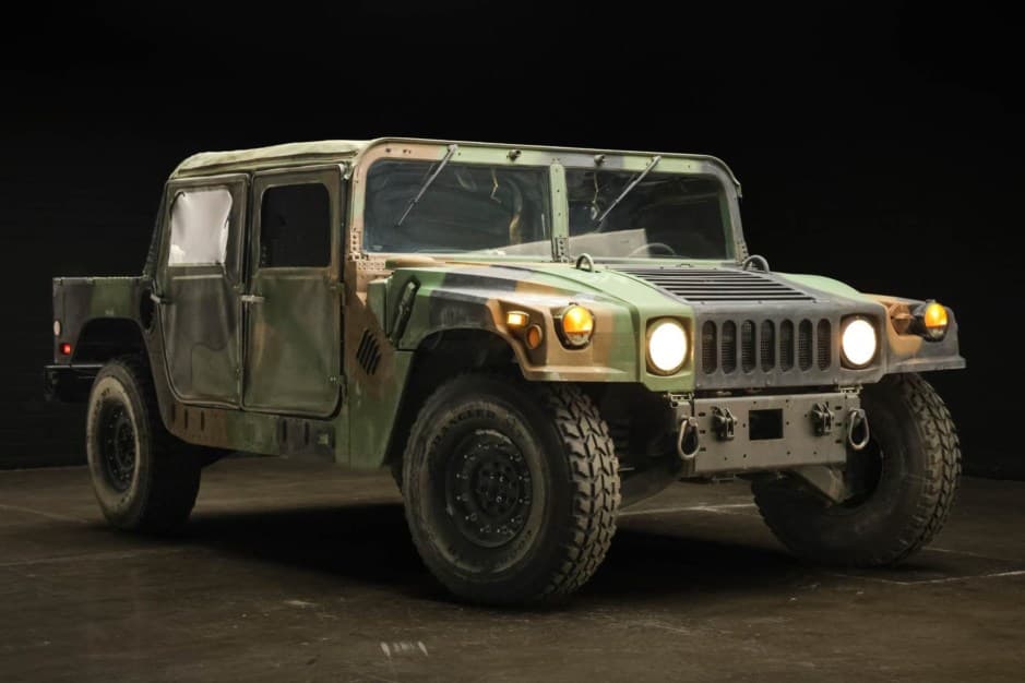 2003 Hummer HMMWV/Humvee sold for $15,500