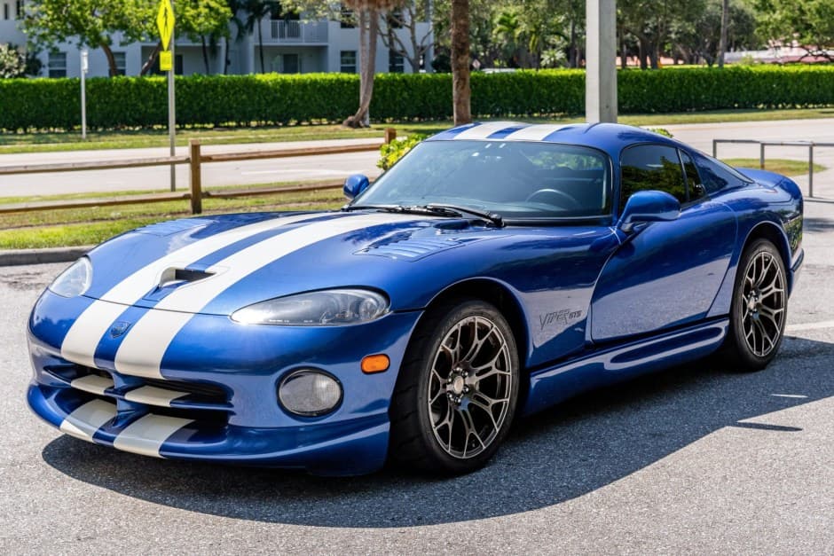 1997 Dodge Viper SR II (1996-2002) sold for $73,277