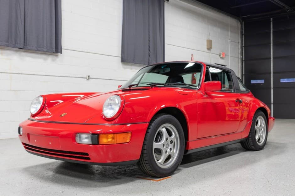 1990 Porsche 964 911 (Non-Turbo) sold for $146,000