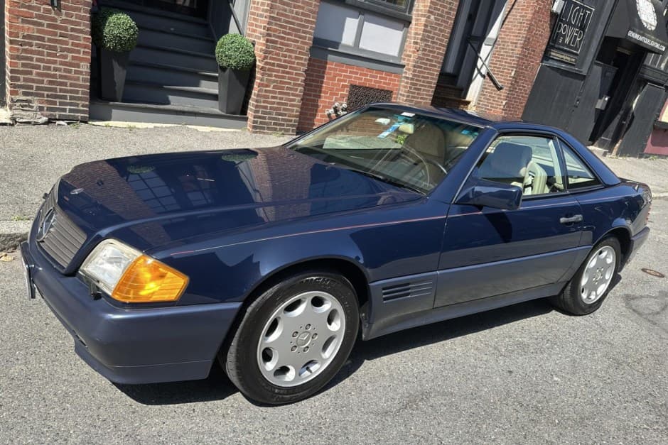 1994 Mercedes-Benz R129 SL sold for $6,900