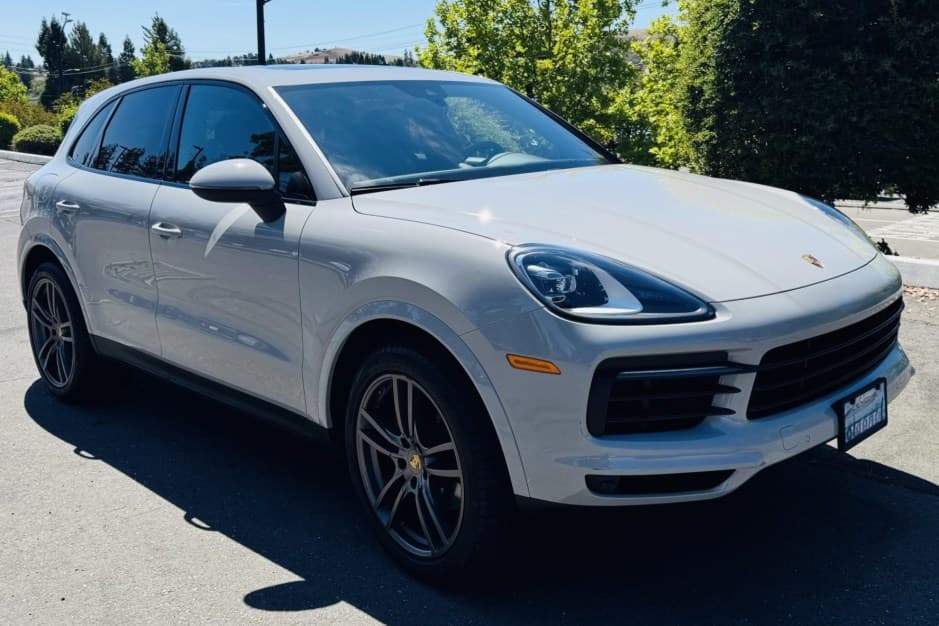 2020 Porsche 9Y0/9Y3 Cayenne (2019-) sold for $40,505