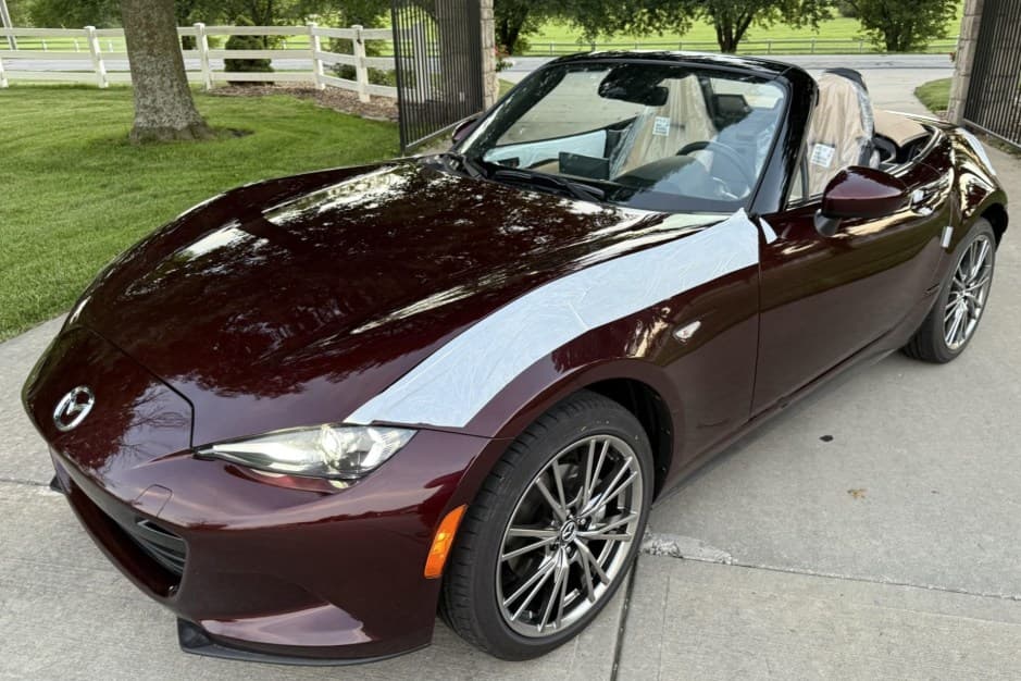 2025 Mazda ND MX-5 Miata sold for $44,250
