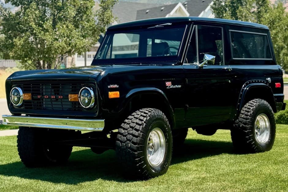1972 Ford Bronco U13/U14/U15 1966-1977 sold for $48,750