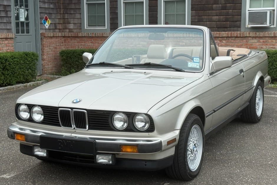 1990 BMW E30 3-Series Convertible sold for $34,000