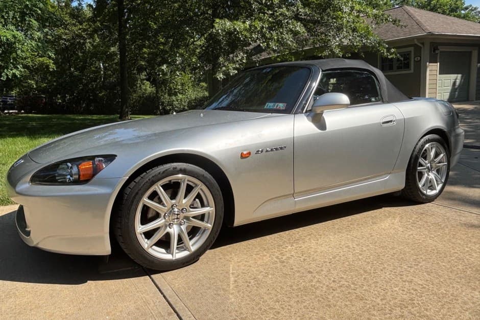 2004 Honda AP2 S2000 sold for $32,600